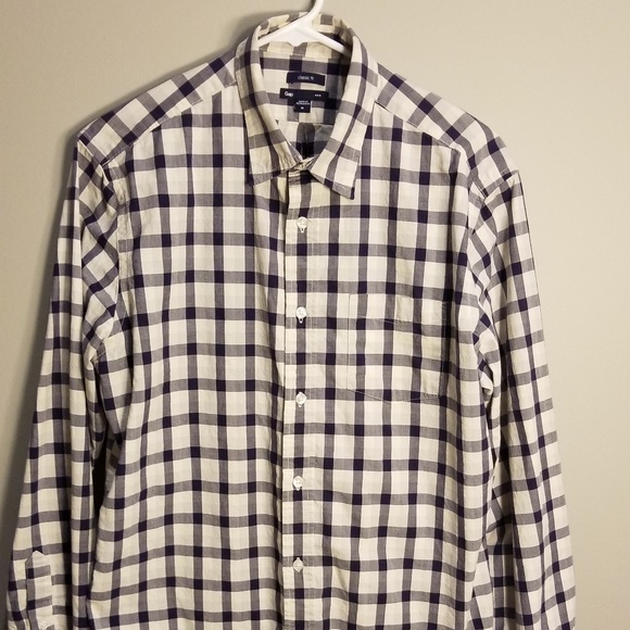 GAP Other - Gap Classic Fit Long Sleeve Button Down